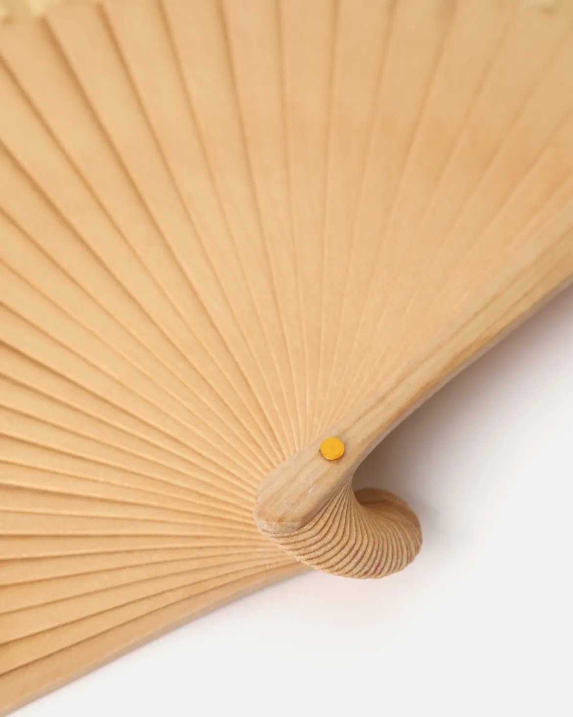 Abanico de madera
