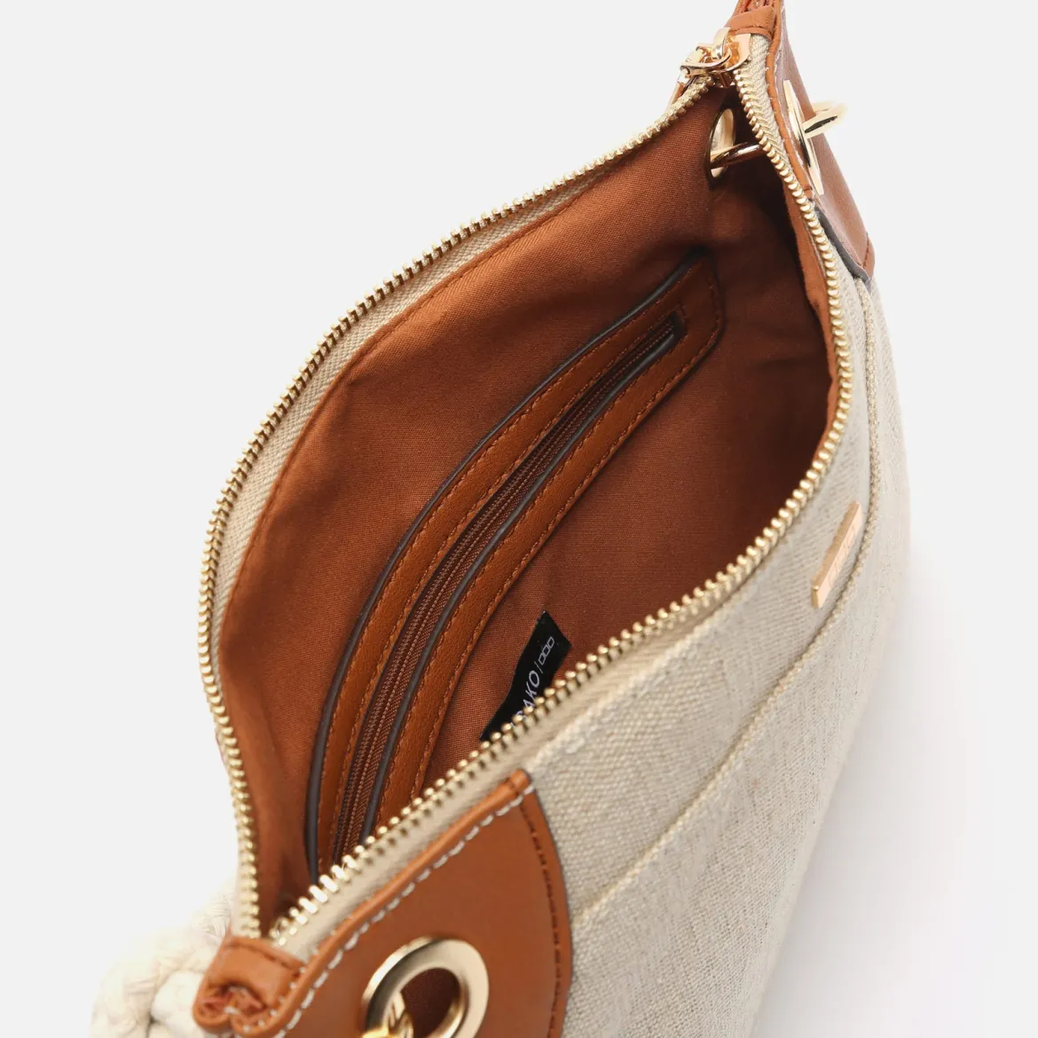 Bolso bandolera con asa de mano