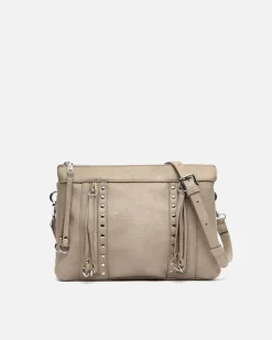 Bolso bandolera con detalles metálicos