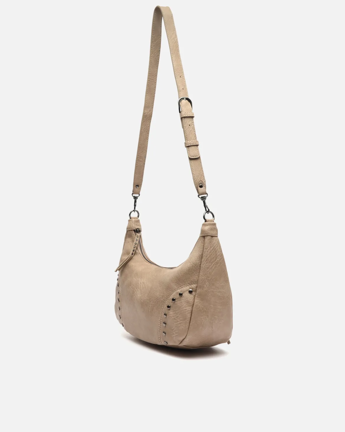 Bolso bandolera con detalles metálicos