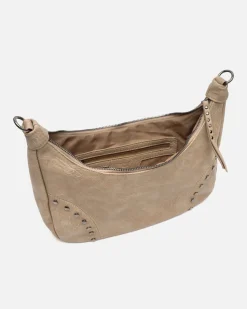 Bolso bandolera con detalles metálicos