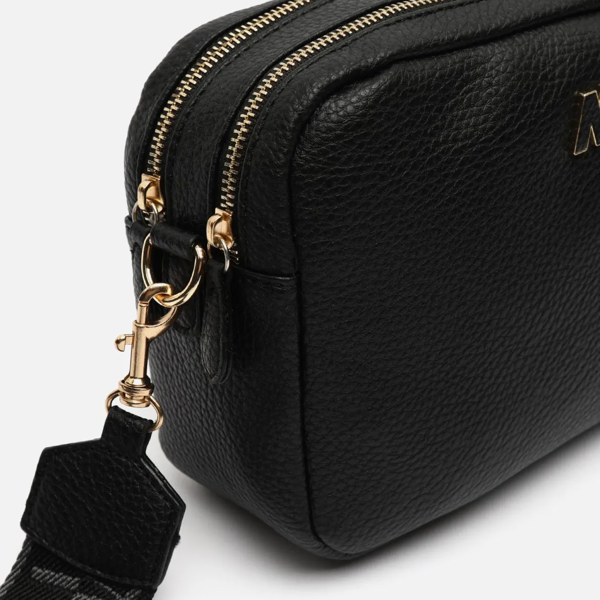 Bolso bandolera con doble cremallera