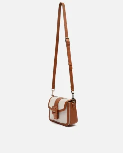 Bolso bandolera con solapa efecto rafia