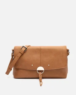 Bolso bandolera con solapa