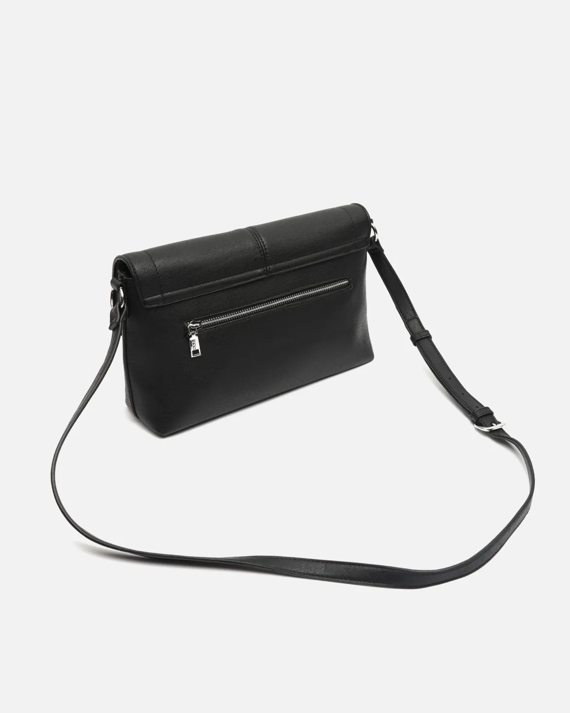 Bolso bandolera con solapa