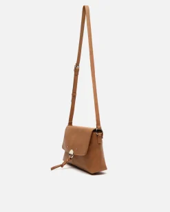 Bolso bandolera con solapa