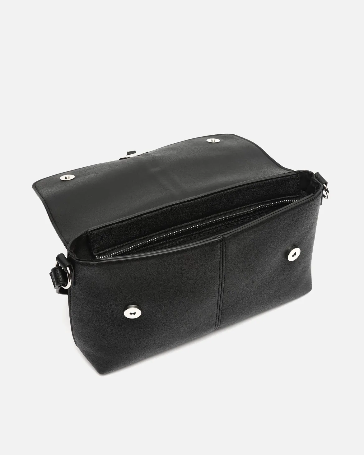 Bolso bandolera con solapa