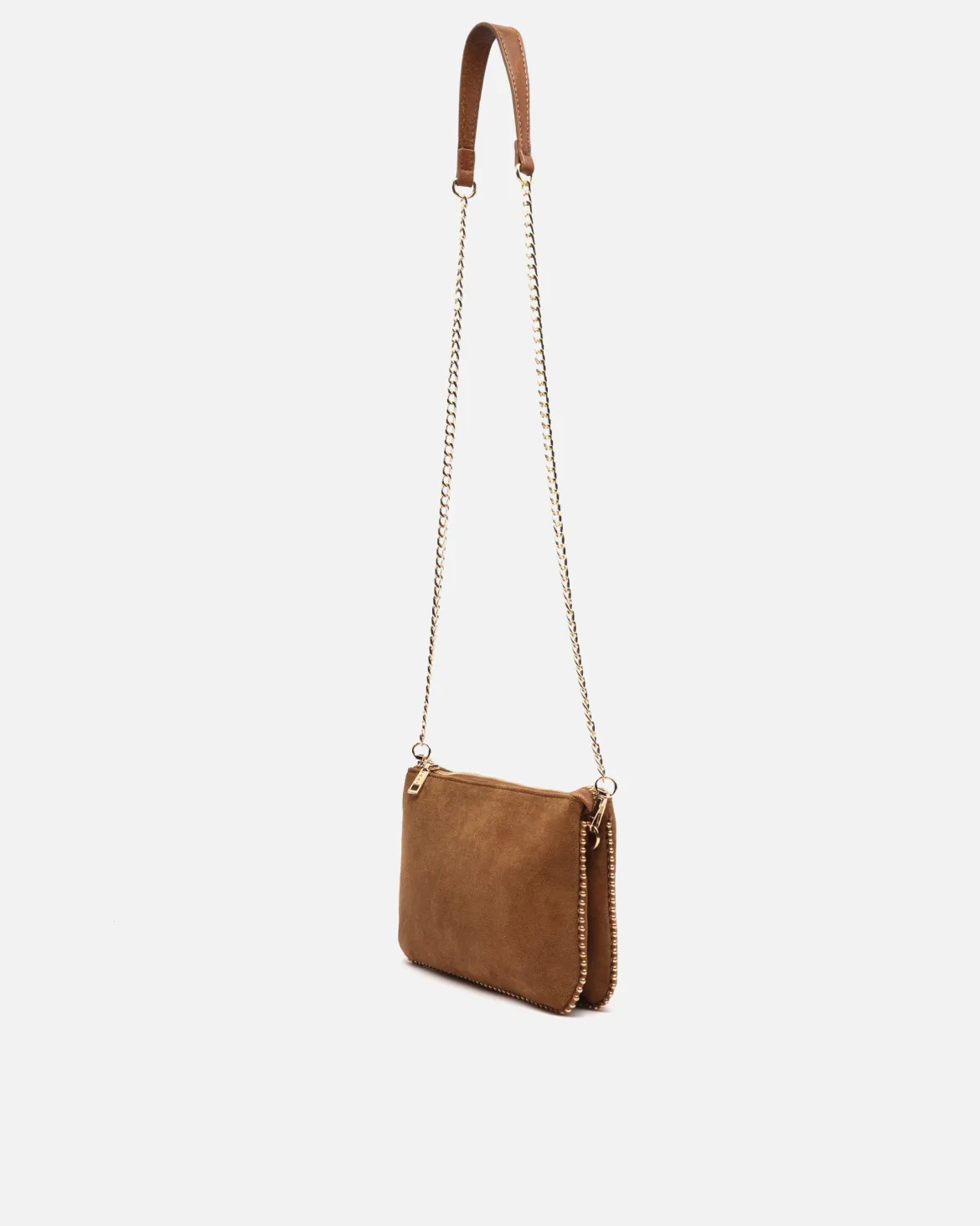 Bolso bandolera efecto ante y con detalles metálicos