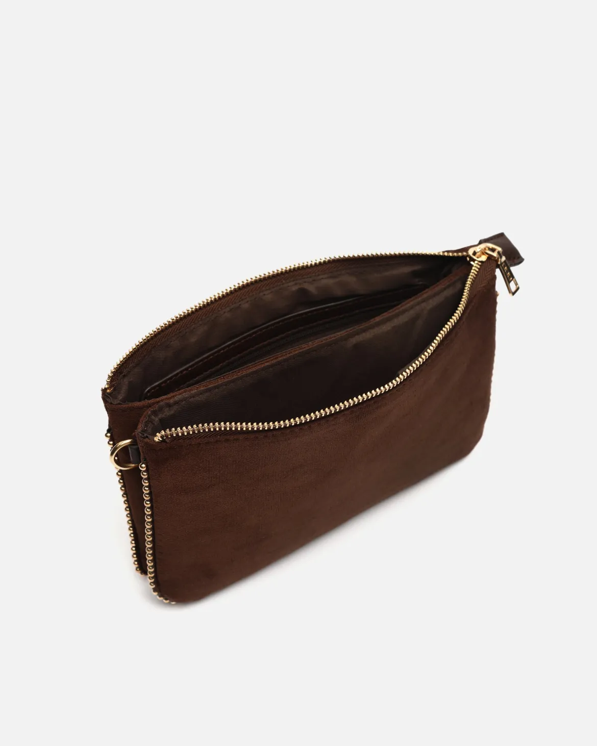 Bolso bandolera efecto ante y con detalles metálicos