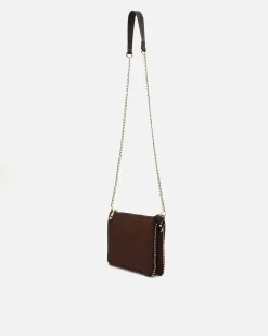 Bolso bandolera efecto ante y con detalles metálicos