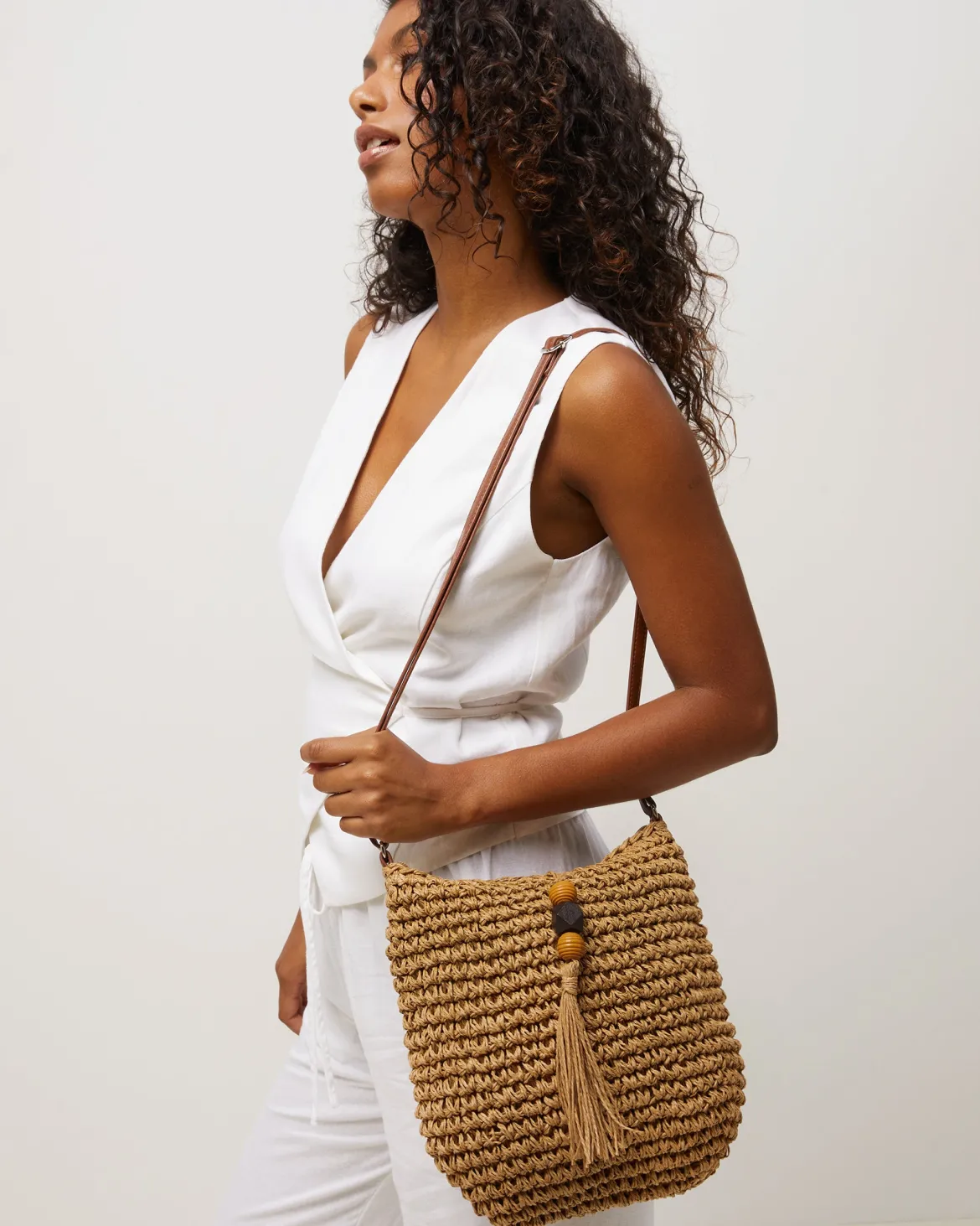 Bolso bandolera efecto rafia