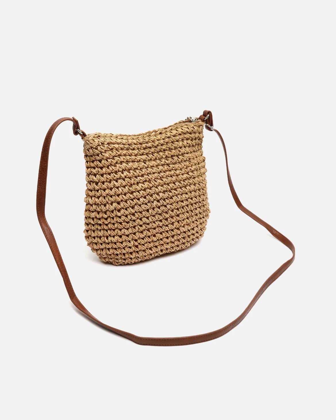 Bolso bandolera efecto rafia