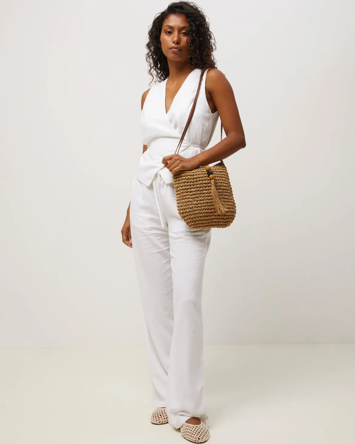 Bolso bandolera efecto rafia