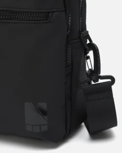 Bolso bandolera mediano en nylon
