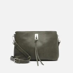 Bolso bandolera pequeño con detalles metálicos