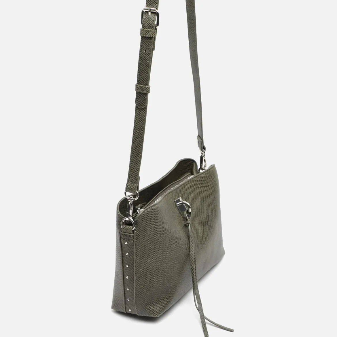 Bolso bandolera pequeño con detalles metálicos