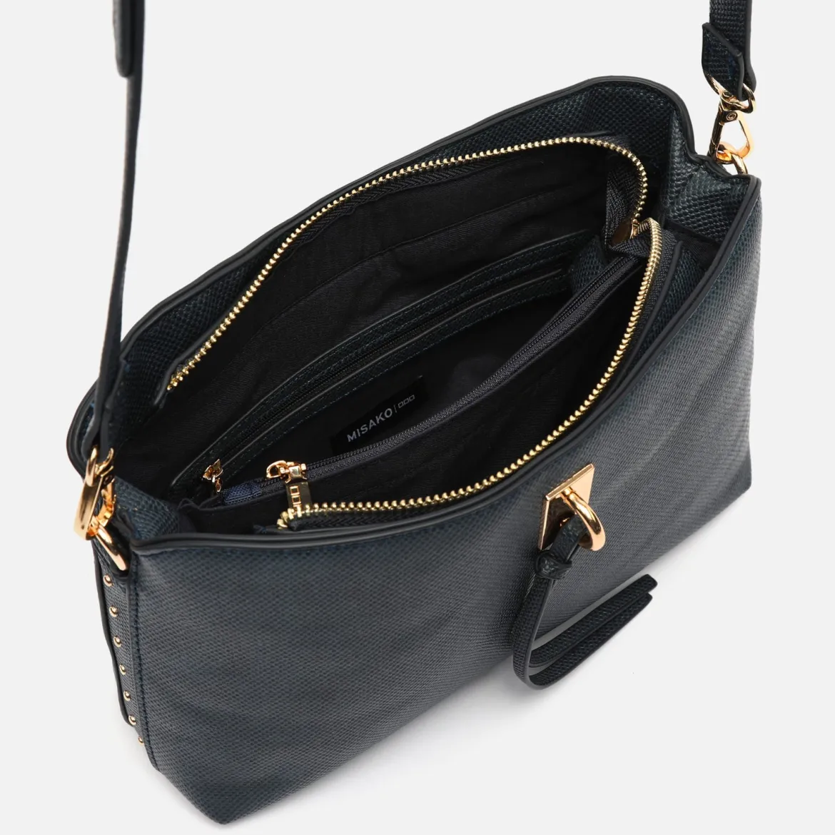 Bolso bandolera pequeño con detalles metálicos
