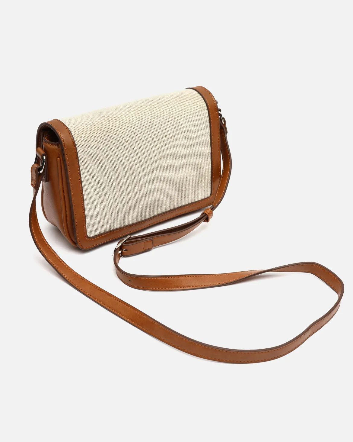 Bolso bandolera pequeño con solapa