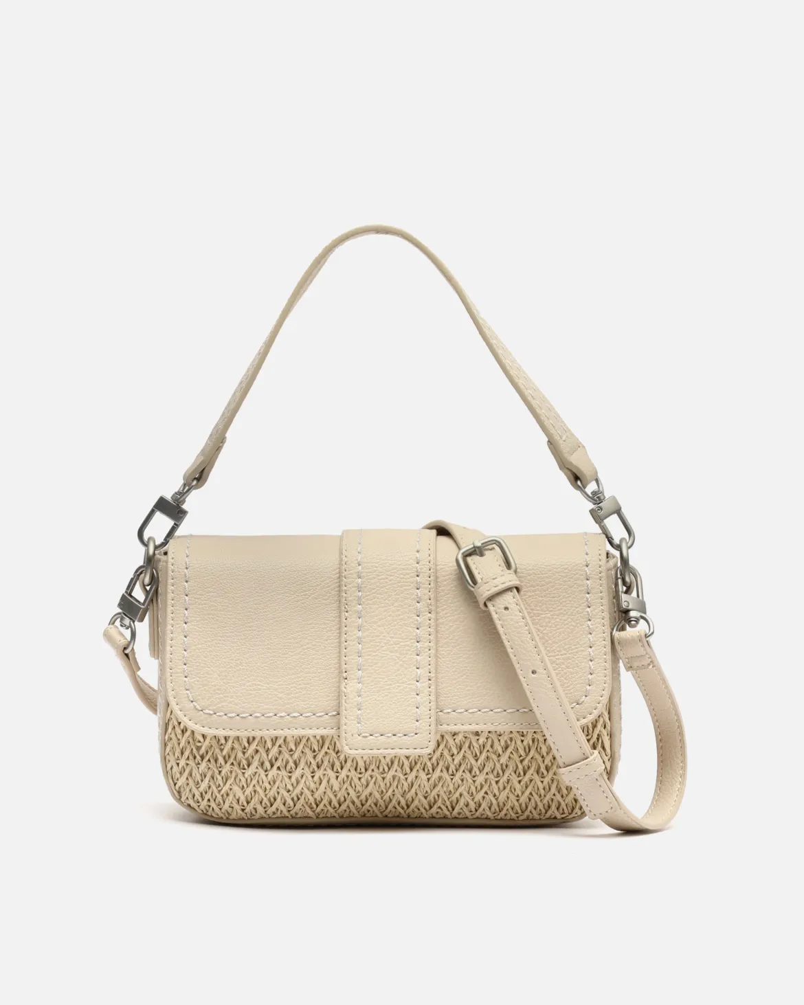 Bolso bandolera pequeño con solapa efecto rafia