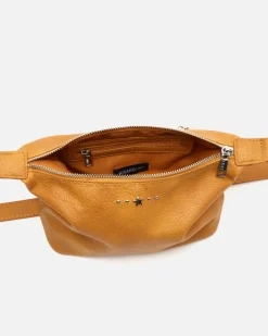 Bolso bandolera pequeño con detalles metálicos