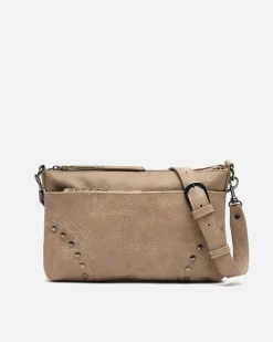 Bolso bandolera pequeño con detalles metálicos