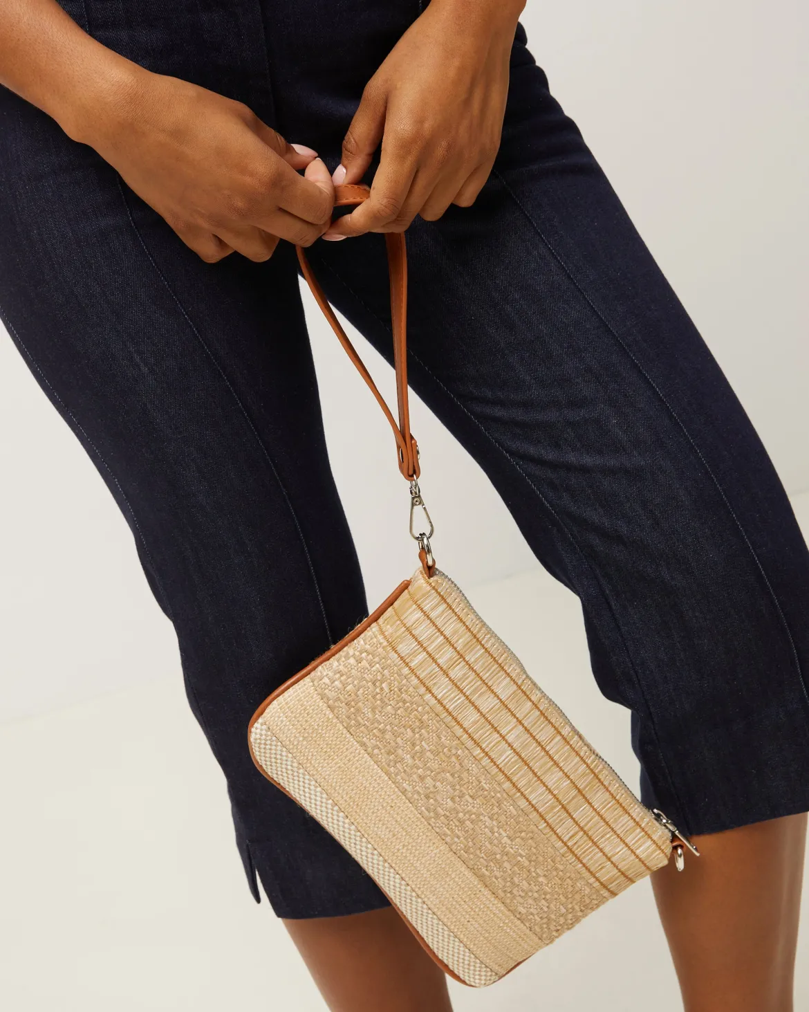 Bolso bandolera pequeño efecto rafia
