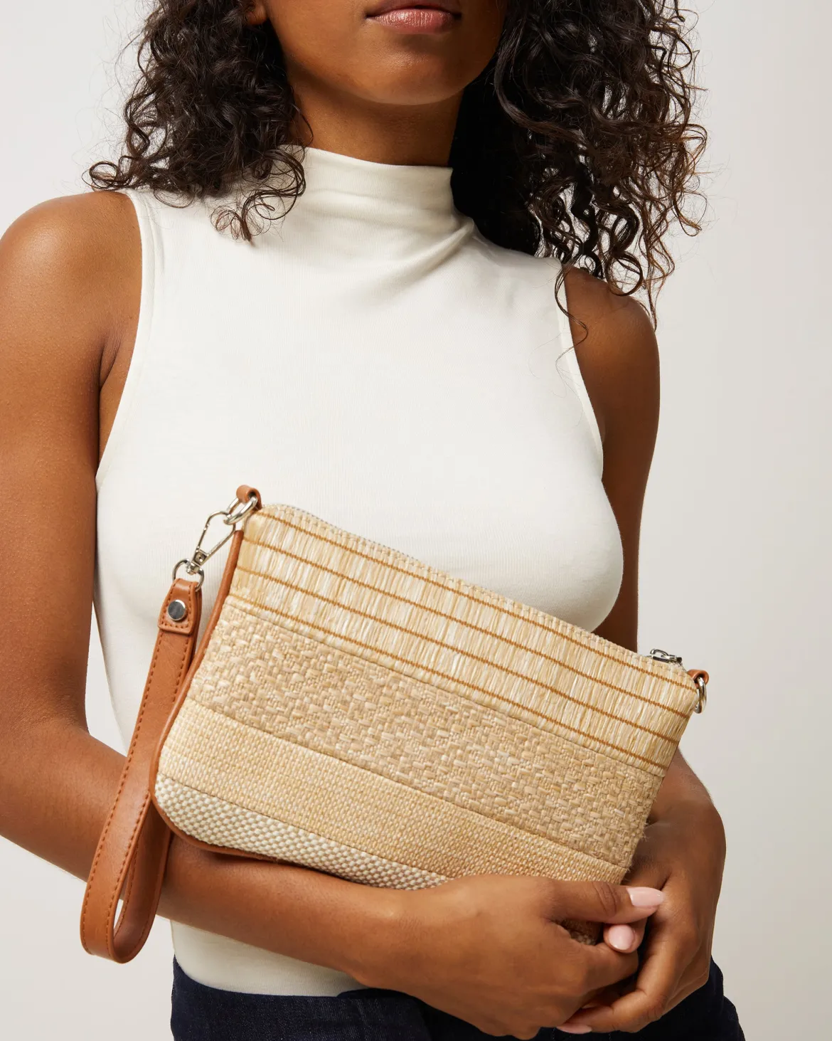 Bolso bandolera pequeño efecto rafia