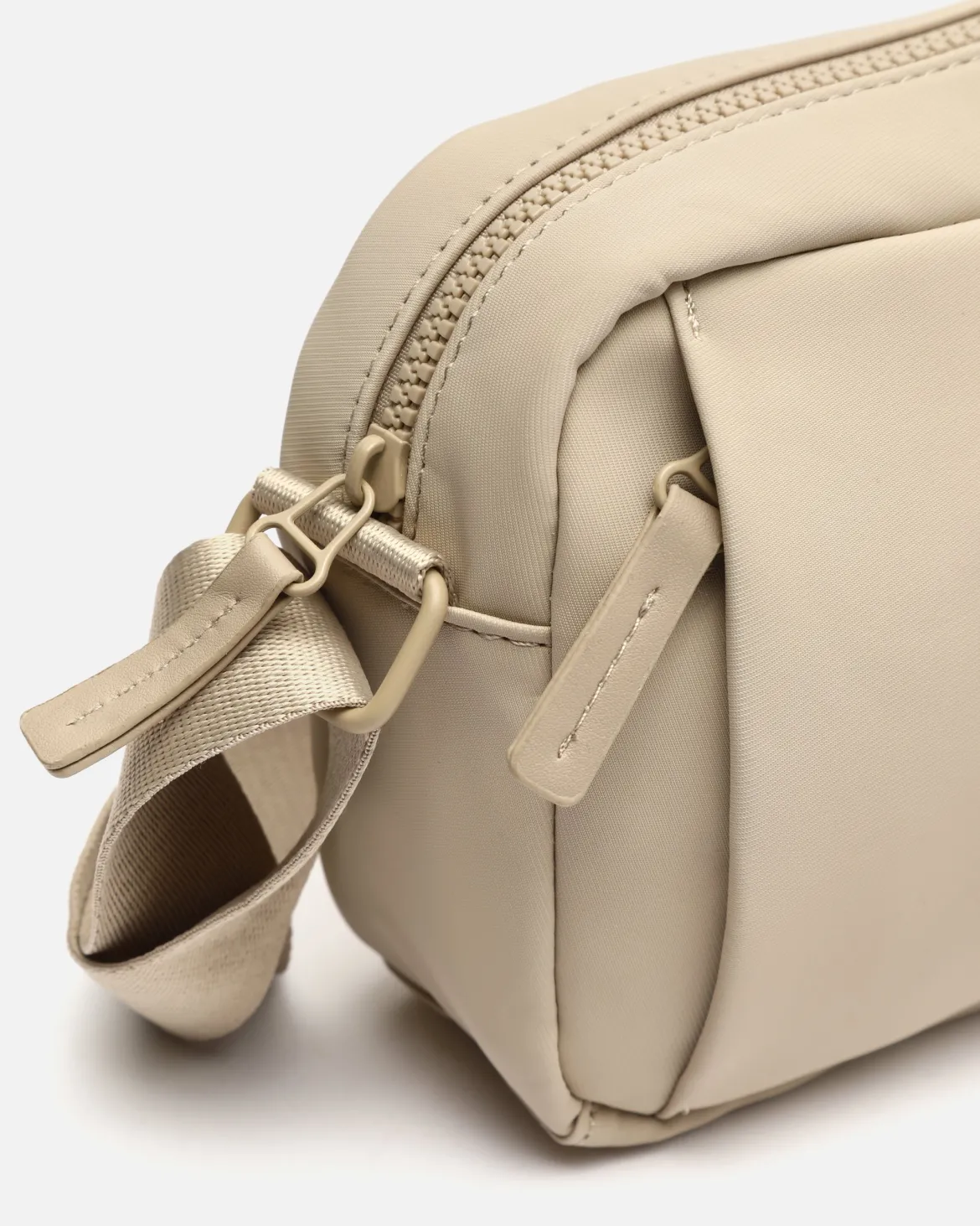 Bolso bandolera pequeño en nylon