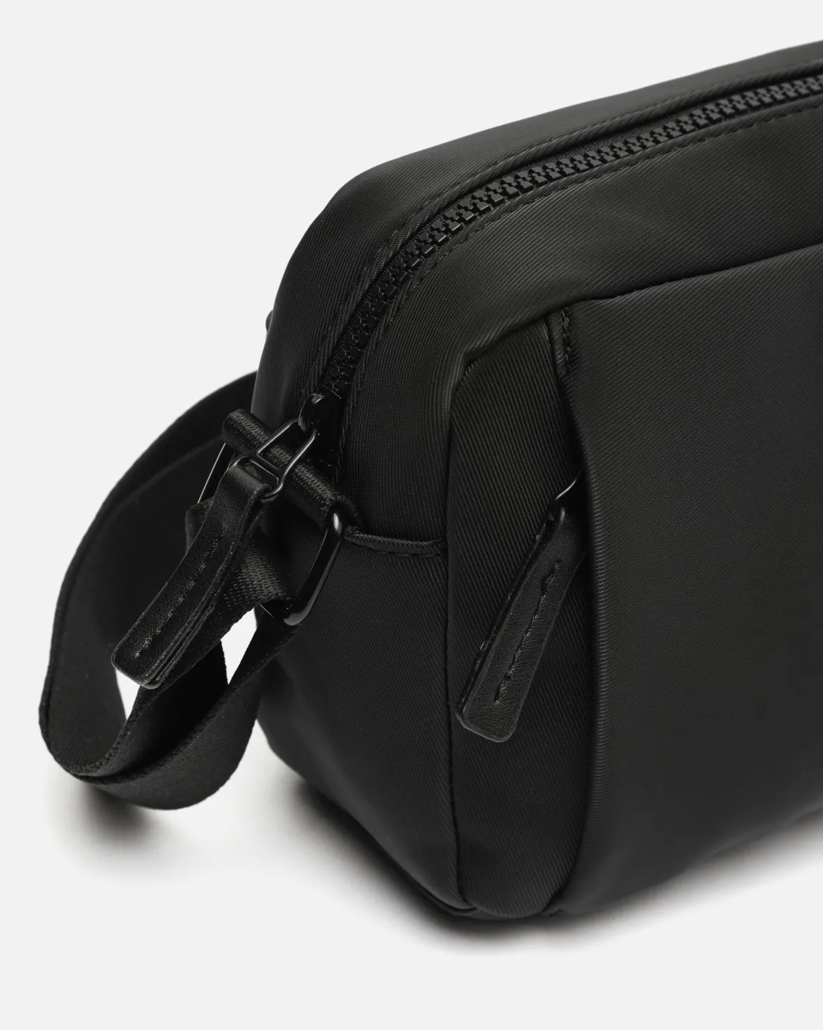 Bolso bandolera pequeño en nylon