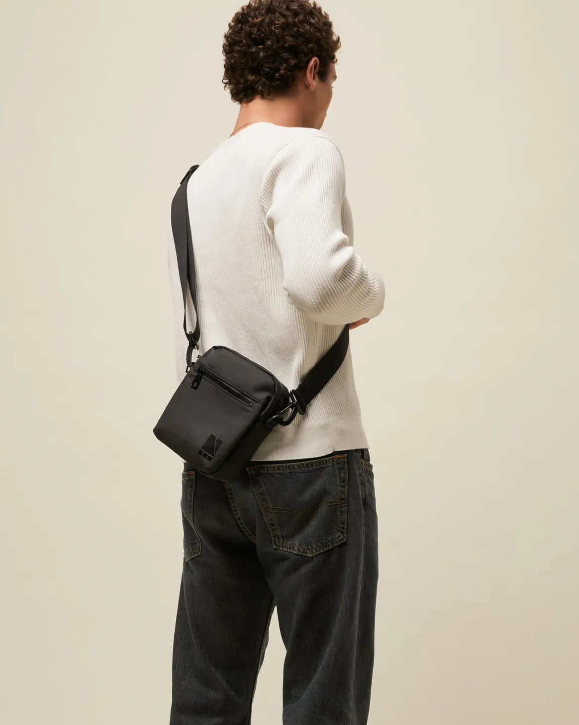 Bolso bandolera pequeño en nylon