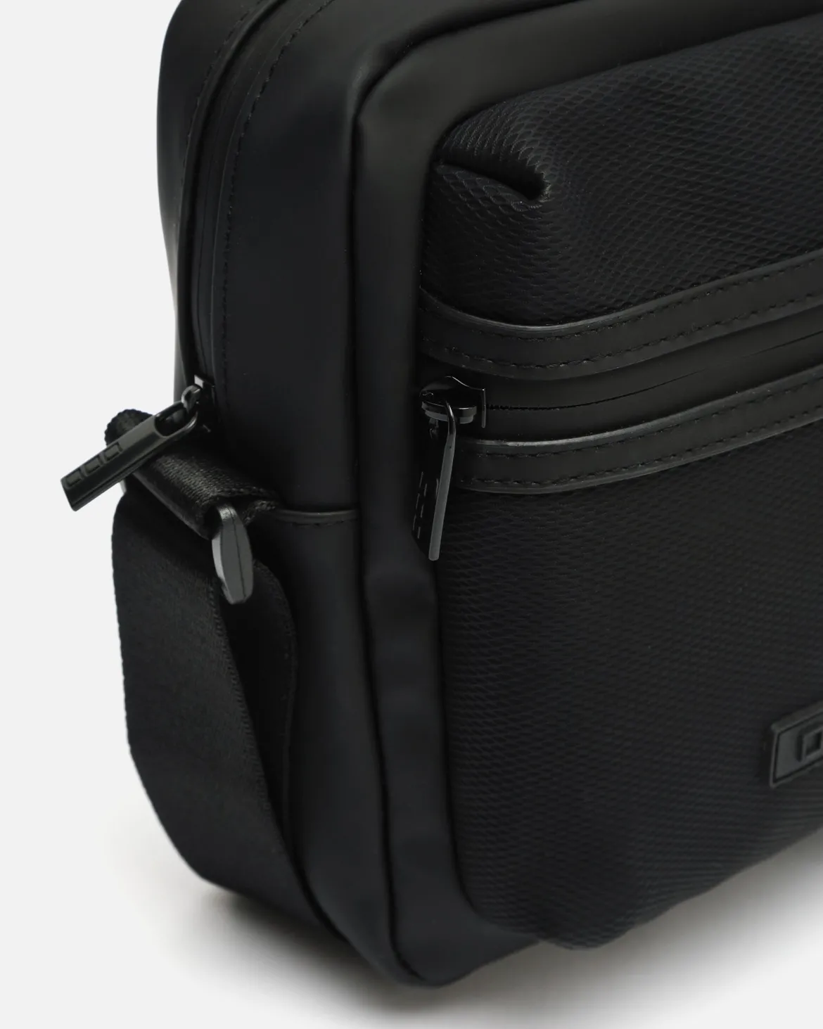 Bolso bandolera pequeño en nylon