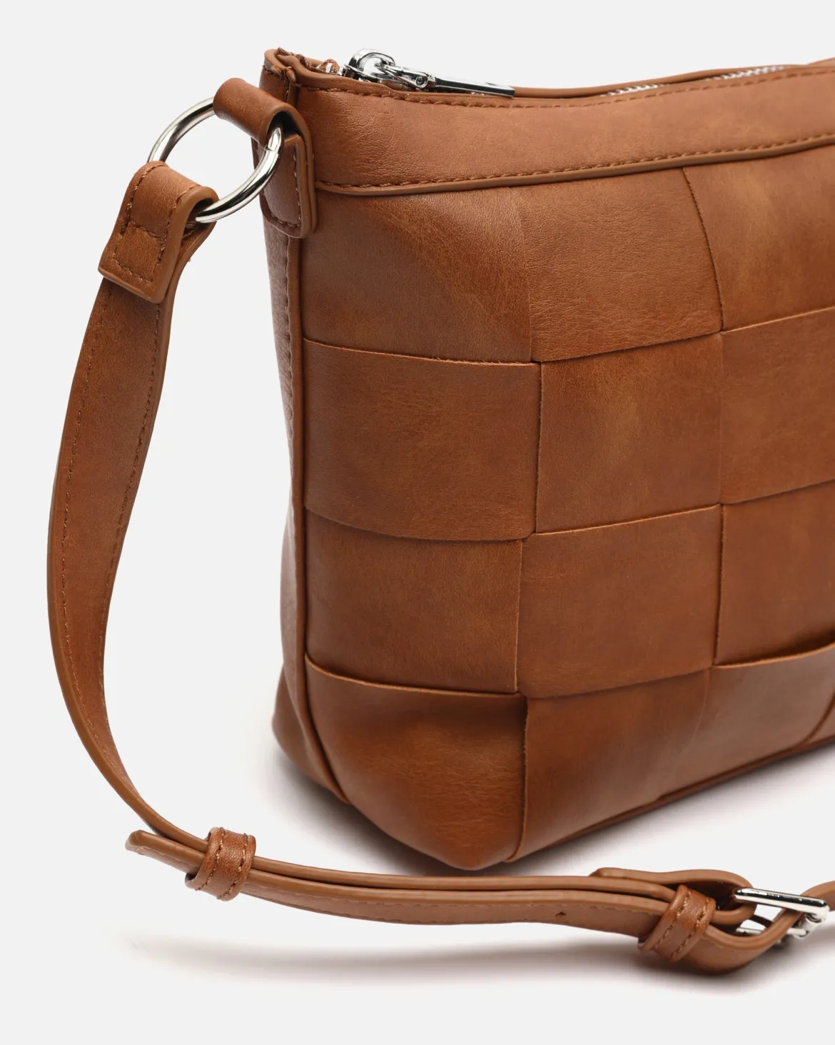 Bolso bandolera pequeño trenzado
