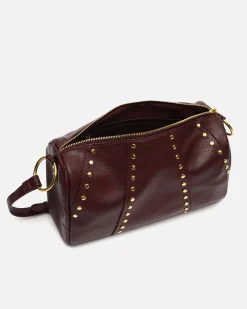 Bolso bowling con detalles metálicos