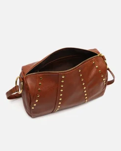 Bolso bowling con detalles metálicos