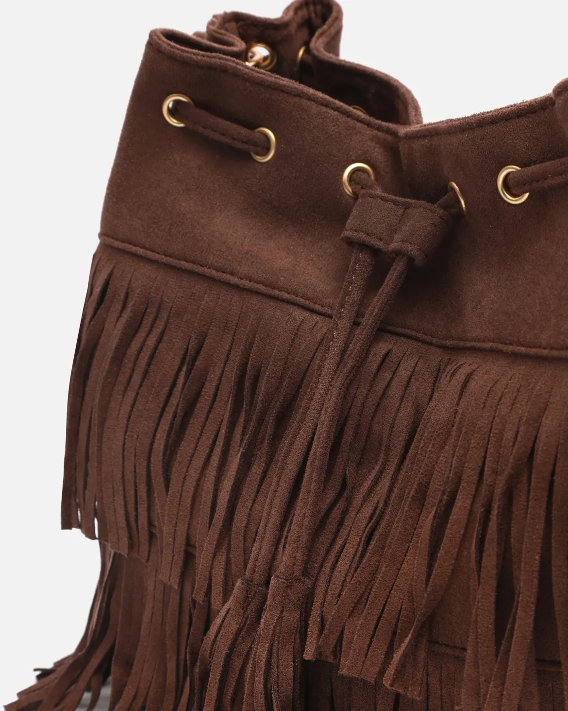 Bolso bucket efecto ante con flecos