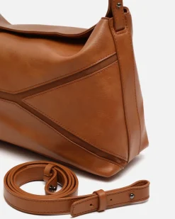 Bolso de hombro con asa bandolera extraíble