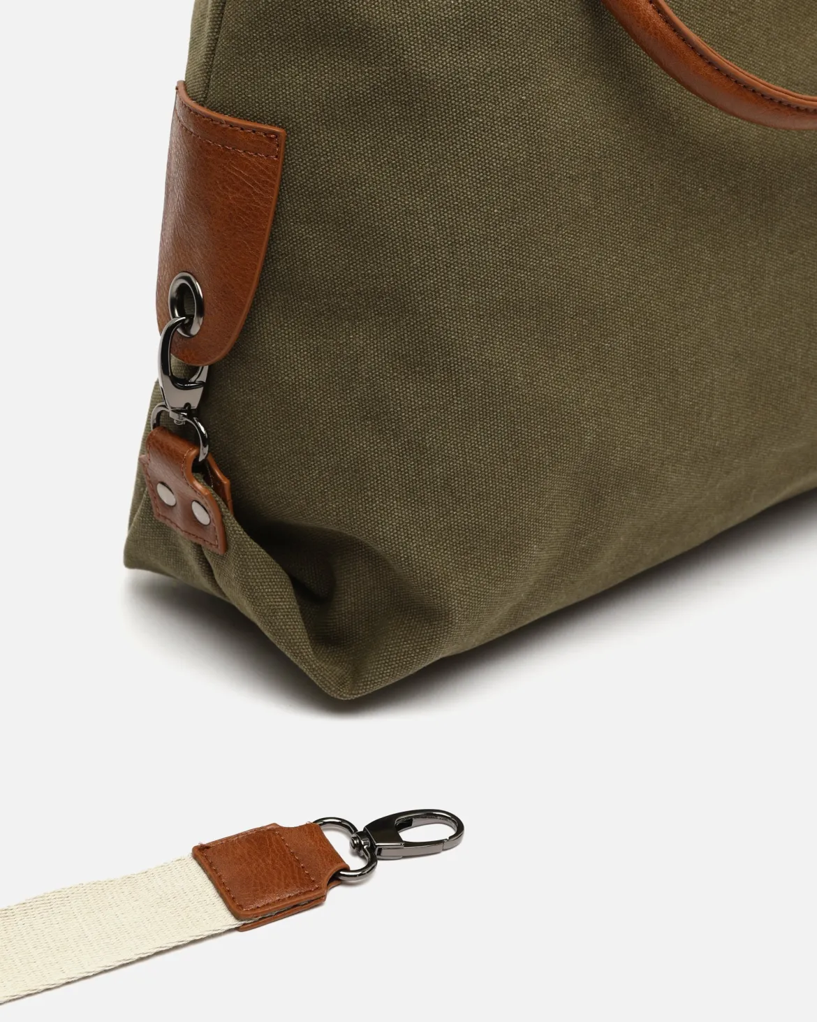 Bolso de hombro con asa bandolera extraíble