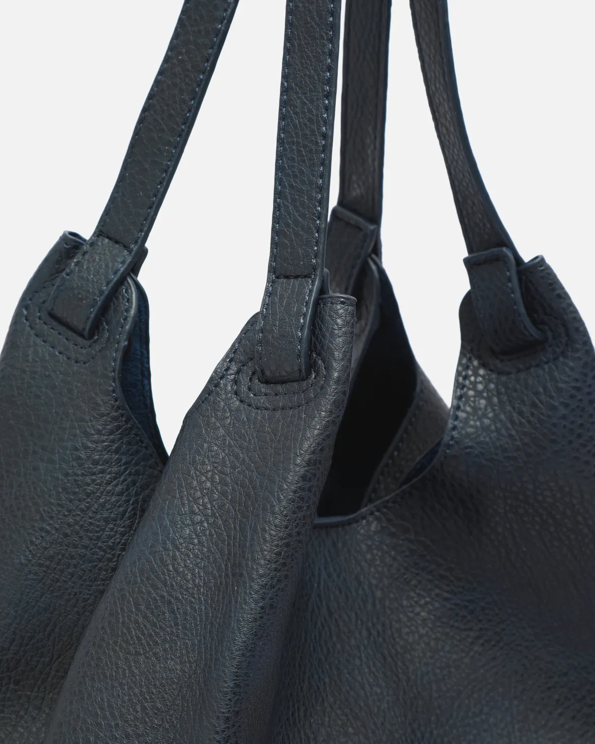 Bolso de hombro con bolsa en el interior