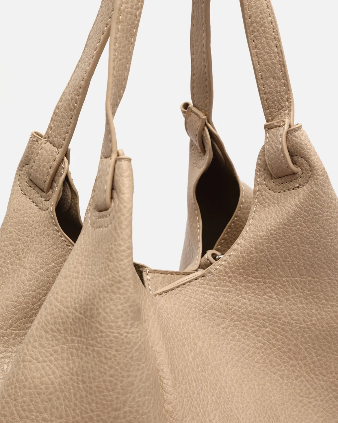 Bolso de hombro con bolsa en el interior