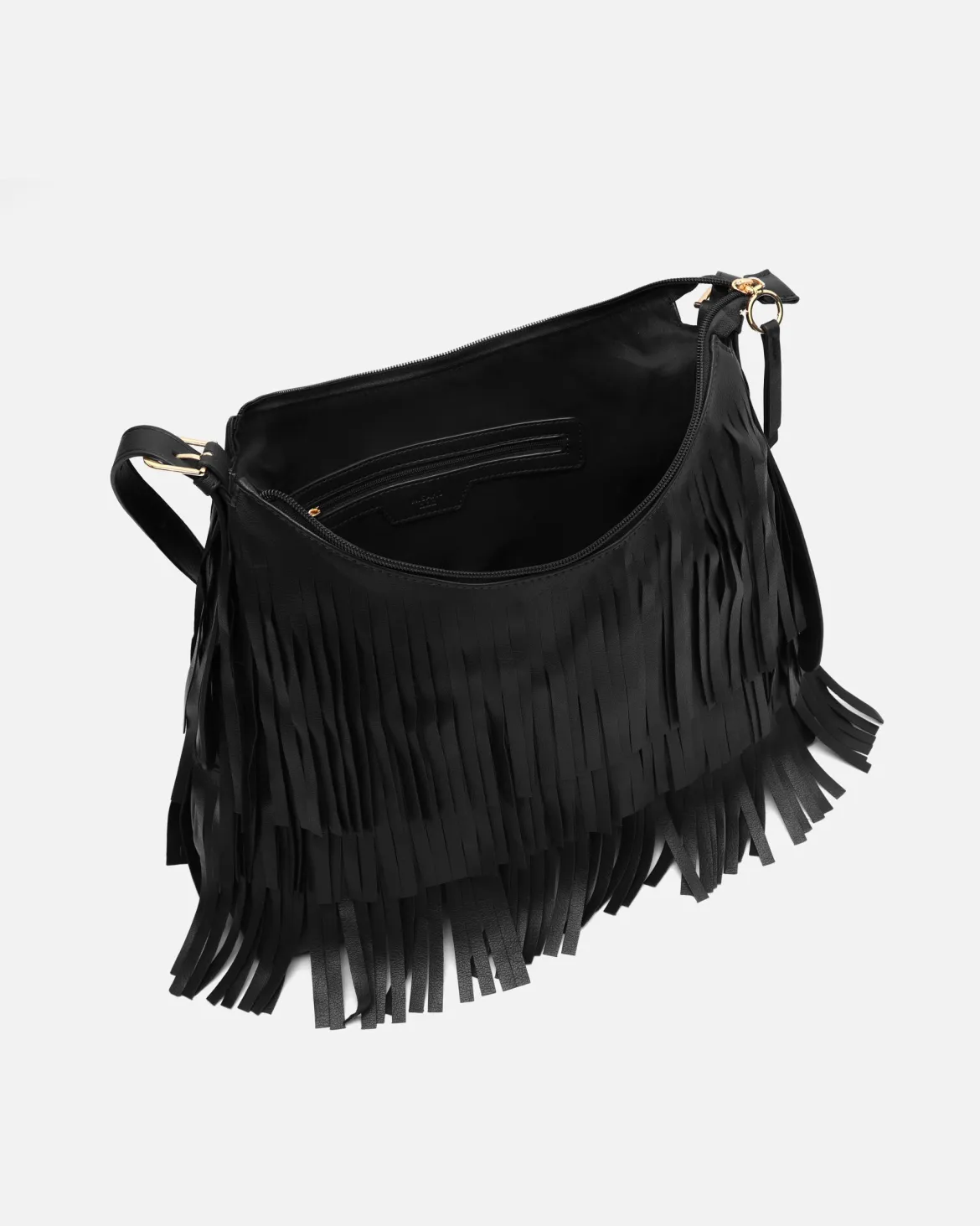 Bolso de hombro con flecos