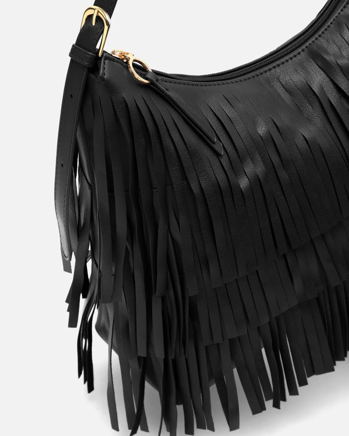 Bolso de hombro con flecos