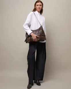 Bolso de hombro con flecos