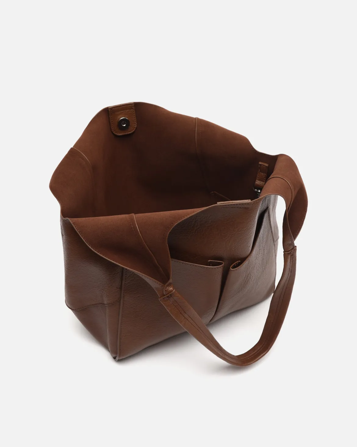 Bolso de hombro con neceser extraíble