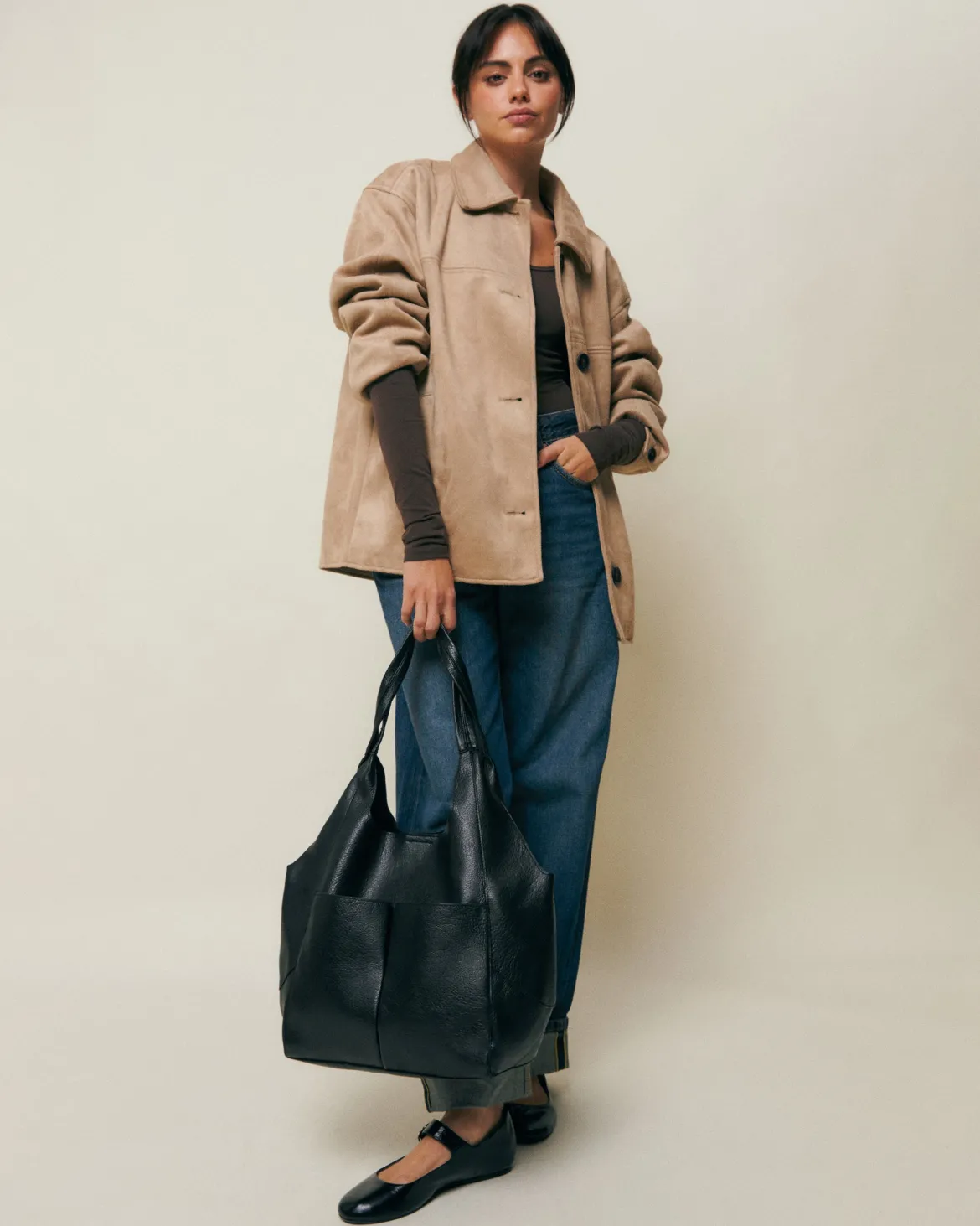 Bolso de hombro con neceser extraíble