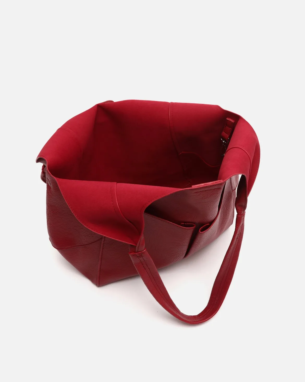 Bolso de hombro con neceser extraíble