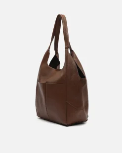 Bolso de hombro con neceser extraíble