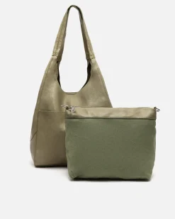 Bolso de hombro con neceser extraíble