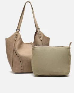 Bolso de hombro con neceser extraíble y detalles metálicos