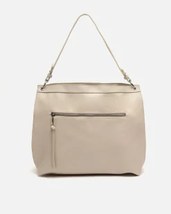 Bolso de hombro grande con detalles metálicos