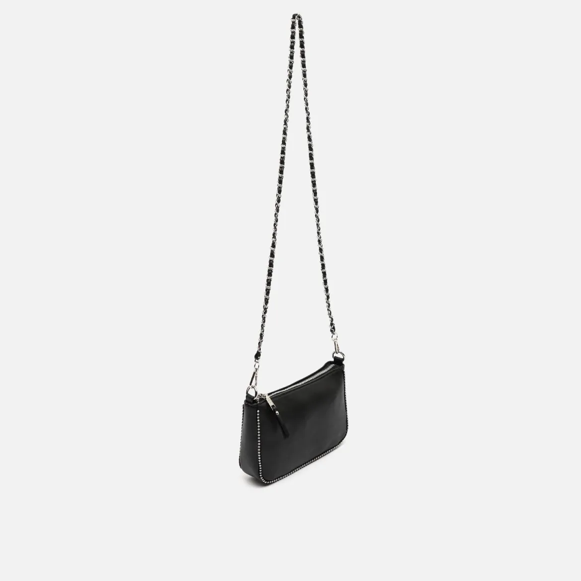 Bolso de hombro pequeño con asa bandolera y detalles metálicos
